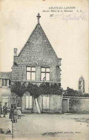 CPA FRANCE 77 " Chateau Landon, Ancien hôtel de la Monnaie".