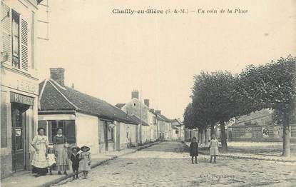 CPA FRANCE 77 " Chailly en Bière, Un coin de la place".