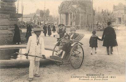 CPA FRANCE 13 "Marseille, Exposition coloniale de 1922, Promenade en pousse pousse".