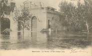 30 Gard CPA FRANCE 30 "Beaucaire, le Rhone, inondation 1900" / PENICHE / BATELLERIE