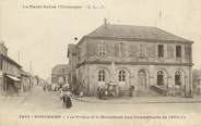 70 Haute SaÔne CPA FRANCE 70 " Ronchamp, Les écoles et le monument aux morts ".