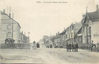 CPA FRANCE 70 "Lure, Le passage à niveau rue Carnot".