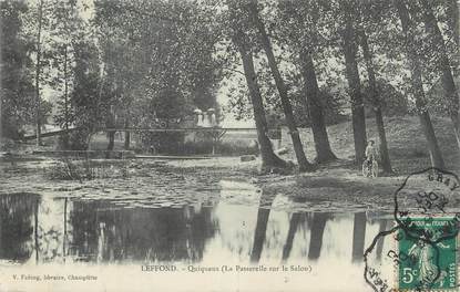 CPA FRANCE 70 " Leffond, Quiqueux, la Passerelle sur le Salon".