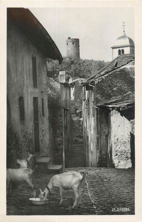 CPSM FRANCE 57 " Sierck les Bains, Rue St Christophe et tour des sorcières". / CHEVRES