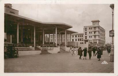 CPSM FRANCE 59 " Malo les Bains, Les terrasses du casino".