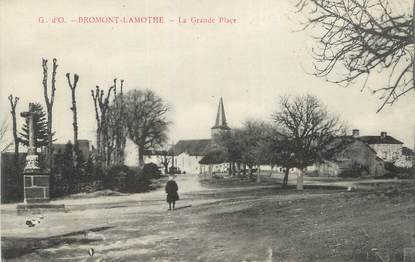 CPA FRANCE 63 " Bromont Lamothe, La grande place".