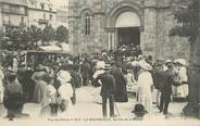 63 Puy De DÔme CPA FRANCE 63 " La Bourboule, Sortie de la messe".