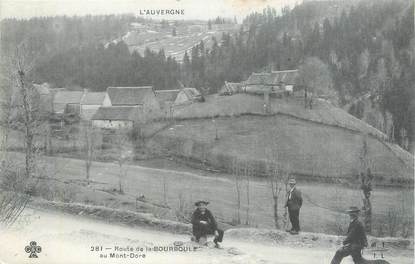 CPA FRANCE 63 " La Bourboule, Route de la Bourboule au Mont Doré".