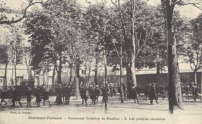 CPA FRANCE 63 " Clermont Ferrand, Pensionnat Godefroy de Bouillon".