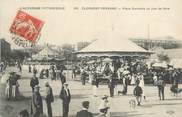 63 Puy De DÔme CPA FRANCE 63 " Clermont Ferrand, Place Gambetta un jour de foire". / MANEGE