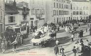 63 Puy De DÔme CPA FRANCE 63 " Issoire, Le Boulevard un jour de fête".