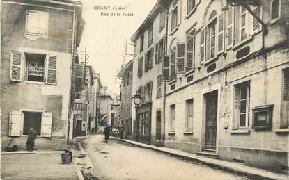 CPA FRANCE 42 "Régny, rue de la Poste"