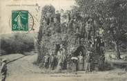 63 Puy De DÔme CPA FRANCE 63 " Ste Marguerite, Grotte dans le parc, groupe de pêcheurs à la ligne".