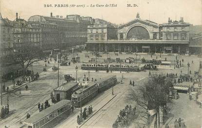 CPA FRANCE 75 " Paris 10ème, La gare de l'Est".