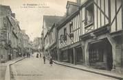 35 Ille Et Vilaine CPA FRANCE 35 "Fougères, la rue Pinterie, les Porches"