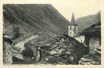 CPSM FRANCE 69 " Bonneval sur Arc, Vieilles maisons et l'église".