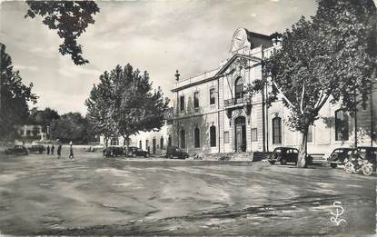 CPSM FRANCE 30 " Alès, Place de la Mairie et la Mairie".