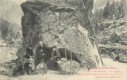 CPA FRANCE 65 " Cauterets, Une halte d'alpinistes dans la vallée de Lutour".