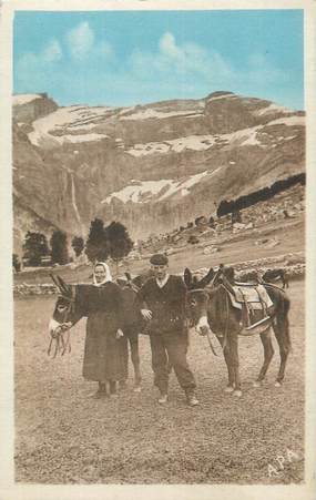 CPA FRANCE 65 " Le Cirque de Gavarnie, Muletiers".