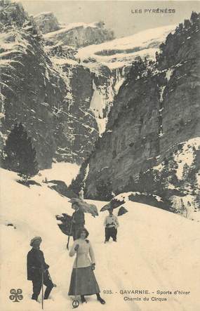 CPA FRANCE 65 " Gavarnie, Chemin du Cirque, Sports d'hiver".