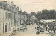 65 Haute PyrÉnÉe CPA FRANCE 65 " Tarbes, Un côté de la Place Marcadieu, jour de foire".