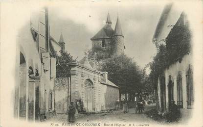 CPA FRANCE 65 " St Pé de Bigorre, Rue et l'église".