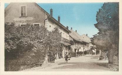 CPA FRANCE 74 "Gruffy, Hôtel de la Poste et entrée du village".