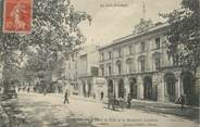 46 Lot CPA FRANCE 46 " Cahors, L'Hôtel de ville et le Boulevard Gambetta".