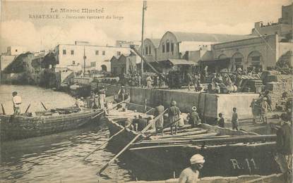 CPA MAROC "Rabat, barcasses rentrant du large"