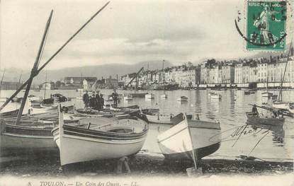 CPA FRANCE 83 " Toulon, Un coin des quais".