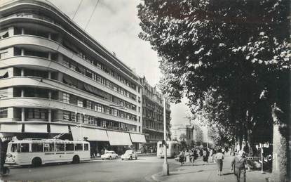 CPSM FRANCE 83 " Toulon, Boulevard de Strasbourg et Place de la Liberté".