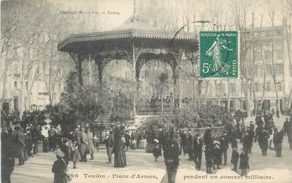 CPA FRANCE 83 "Toulon, Place d'Armes pendant un concert militaire".