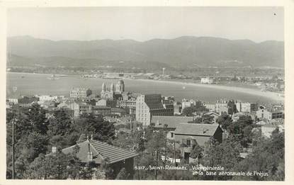 CPSM FRANCE 83 " St Raphaël, Vue générale et la base aéronavale de fréjus".