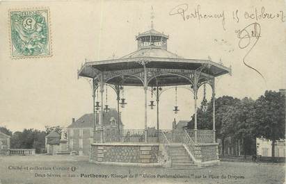 CPA FRANCE 79 "Parthenay, Kiosque de l'Union Parthenaisienne sur la place du Drapeau".