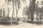 32 Ger CPA FRANCE 32 " Marciac, La route de Bassoues d'Armagnac et le pont de fer sur le Bouès".