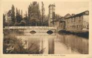 32 Ger CPA FRANCE 32 " Isle de Noé, Le pont et l'église".