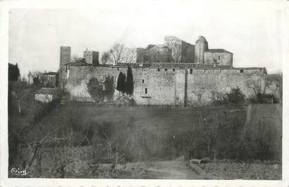 CPSM FRANCE 32 " Larressingle, Vue générale du château ".