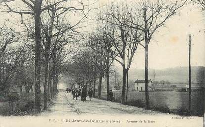 CPA FRANCE 38 " St Jean de Bournay, L'Avenue de la Gare".