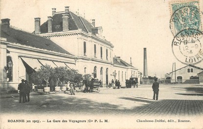 CPA FRANCE 42 "Roanne, la gare des voyageurs"