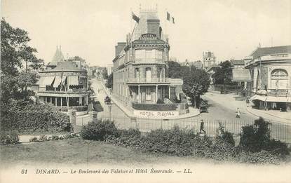 CPA FRANCE 35 "Dinard, le Boulevard des Falaises et Hotel Emeraude"