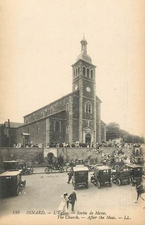 CPA FRANCE 35 "Dinard, L'Eglise, sortie de la Messe"