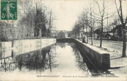 CPA FRANCE 58 " Moulins Engilbert, Abreuvoir de la promenade".