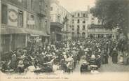 35 Ille Et Vilaine CPA FRANCE 35 "Saint Malo, la place Chateaubriand"