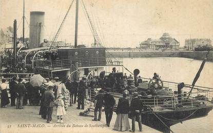 CPA FRANCE 35 "Saint Malo, arrivée du bateau de Southampton"