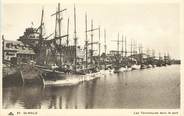 35 Ille Et Vilaine CPA FRANCE 35 "Saint Malo, les Terreneuvas dans le port"