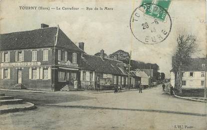 CPA FRANCE 27 " Tourny, Le carrefour, rue de la Mare".