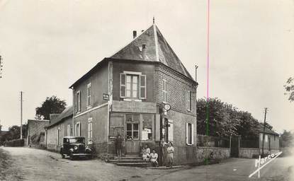 CPSM FRANCE 27 " Sebecourt, L'épicerie Leveillé".