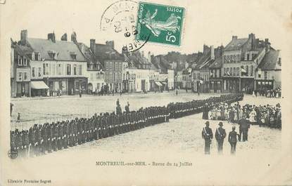 CPA FRANCE 62 " Montreuil sur Mer, Revue du 14 juillet".