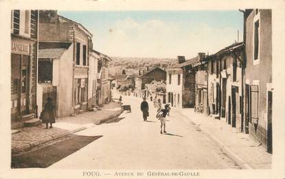 CPA FRANCE 54 " Foug, Avenue du Général de Gaulle".