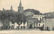 64 PyrÉnÉe Atlantique CPA FRANCE 64 "St Jean Pied de Port, Un coin de la place la vieille porte".